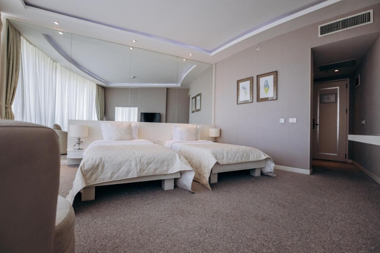 Qafqaz Sahil Hotel Баку Екстериор снимка